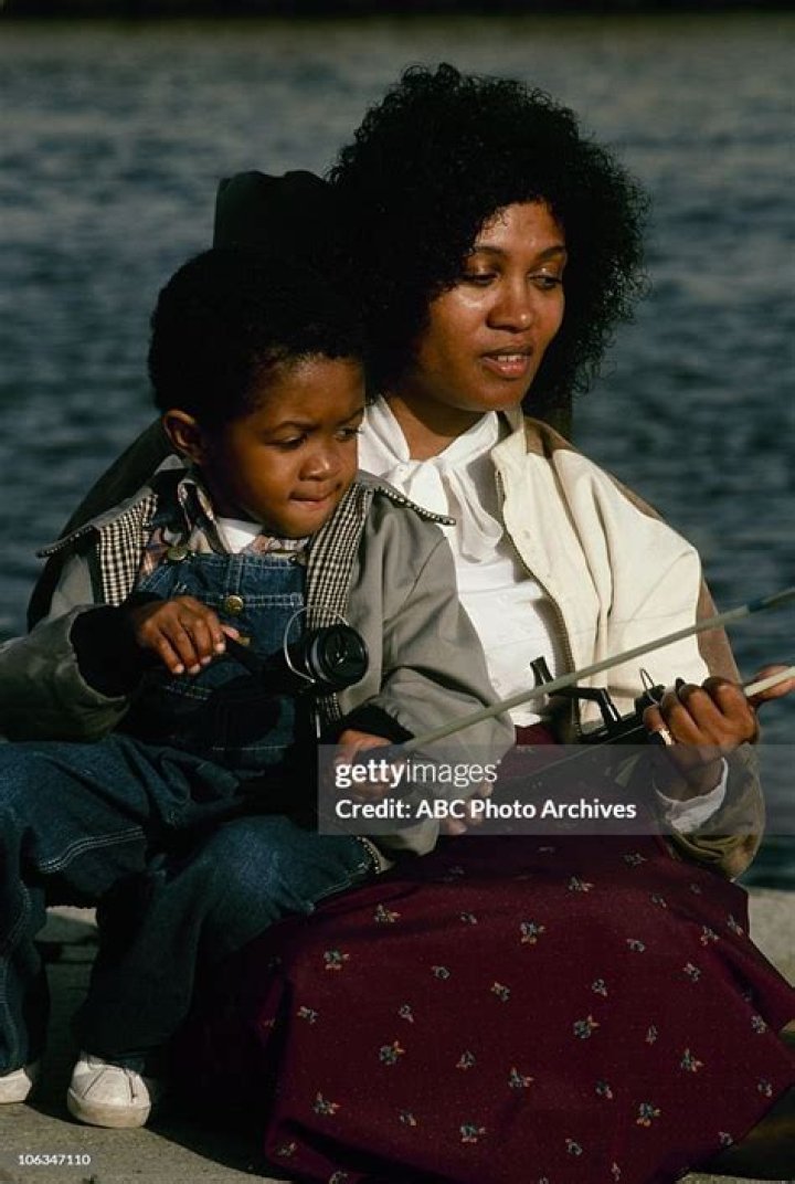 A Comprehensive Guide To Emmanuel Lewis And His Children