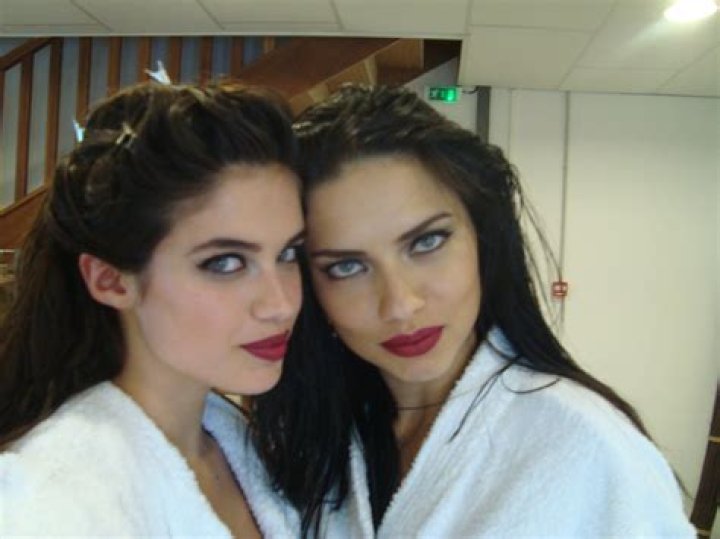 Adriana Lima Siblings: Meet Her Brothers And Sisters