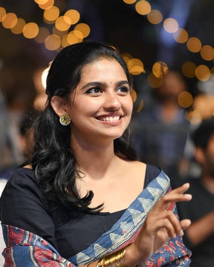 Complete Info Of Mamitha Baiju's Height In Centimeters