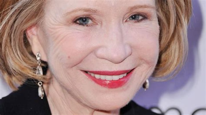 Debra Jo Rupp Relationship: A Detailed Look Into Her Personal Life