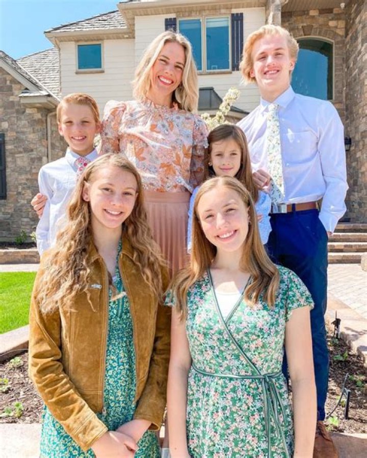 Does Gabbie Marshall Have Kids? A Breakdown Of Her Family Life