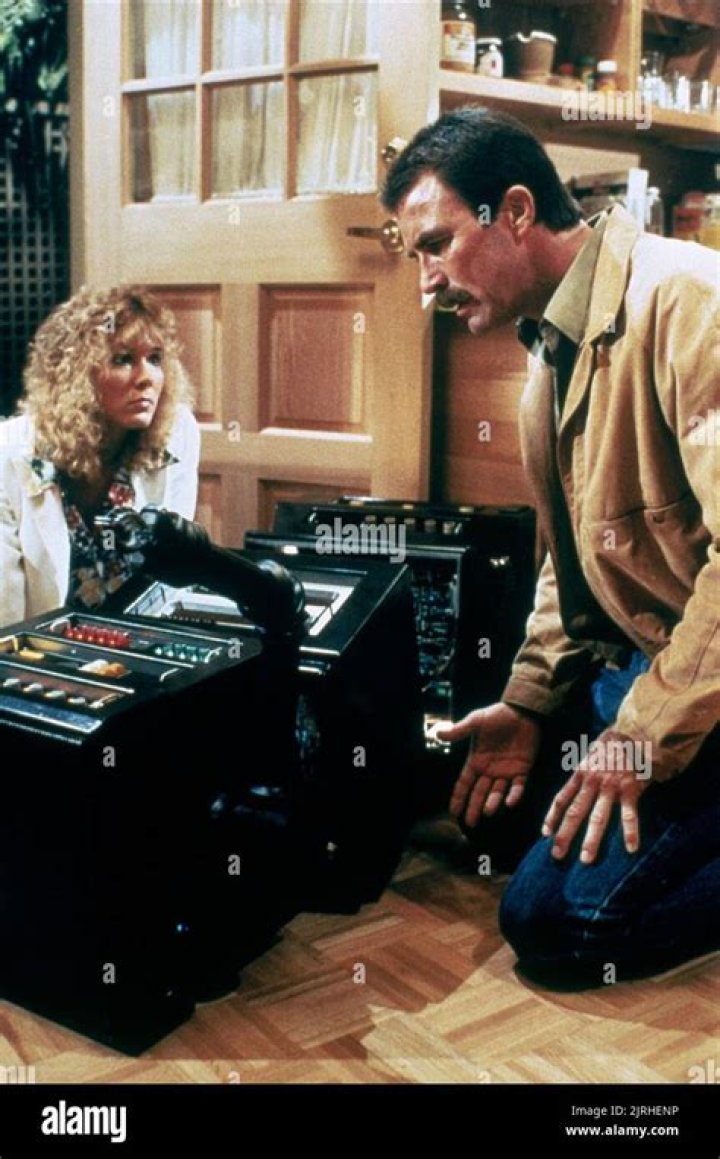 Enchanting Cynthia Rhodes: A Cinematic Icon Of The 80s
