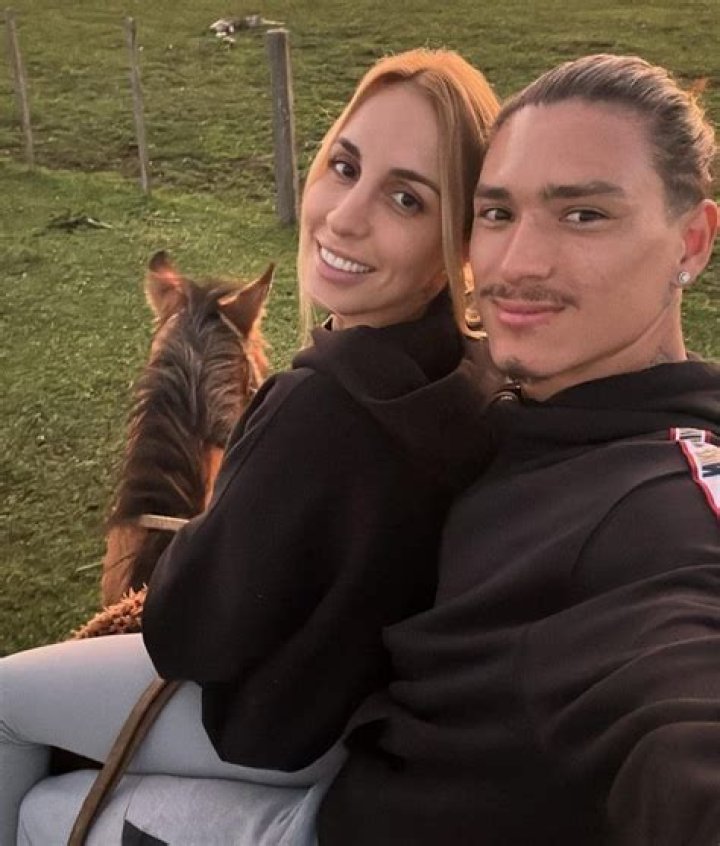 Find Darwin Nunez's Girlfriend's Age