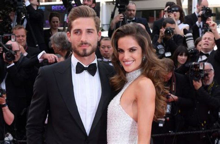 Izabel Goulart Children: A Look Into The Family Life Of The Brazilian Model
