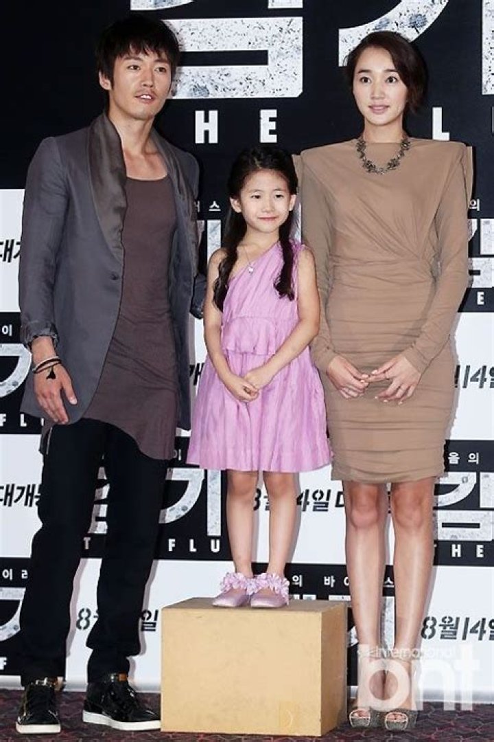 Kim Yeo Jin: A Doting Wife To Jang Hyuk