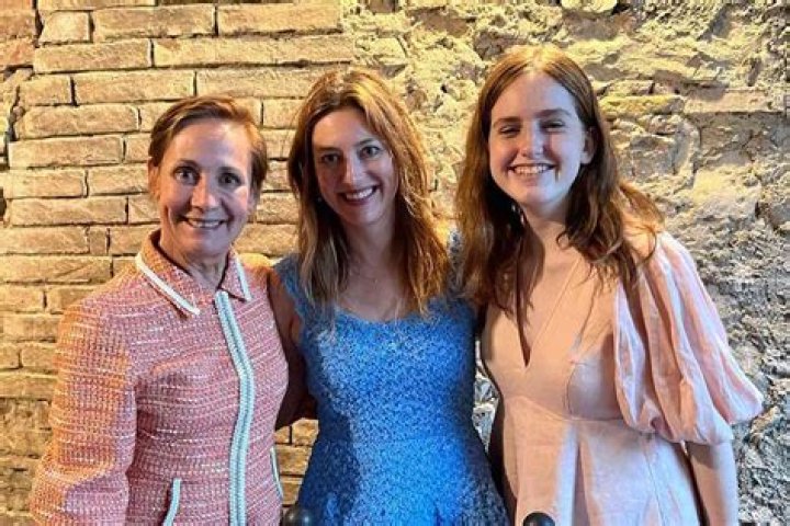 Lori Metcalf's Daughter: Uncovering The Legacy
