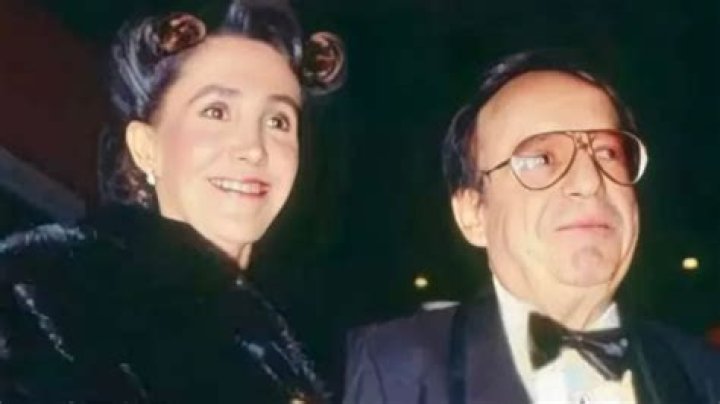 Max Amini's Wife's Age: Unraveling The Enigma
