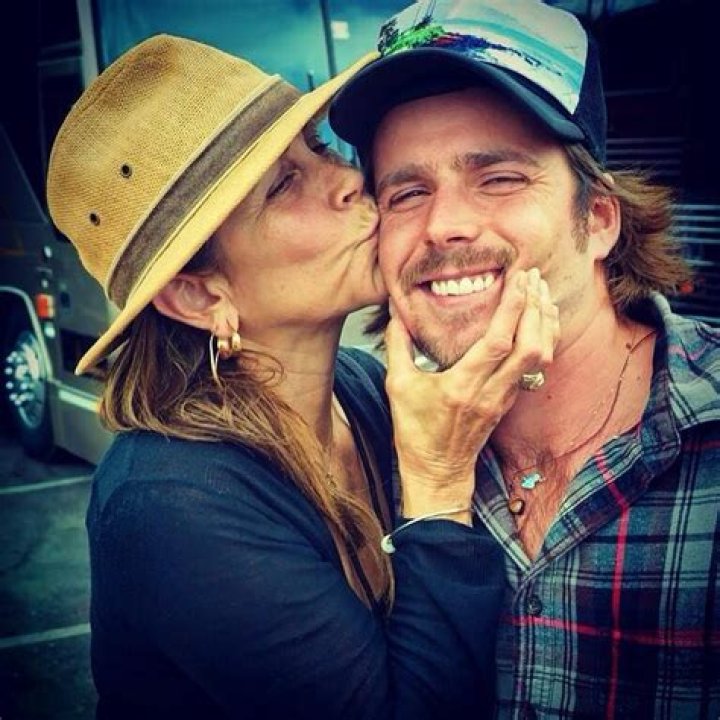 New Wife Lukas Nelson Wife