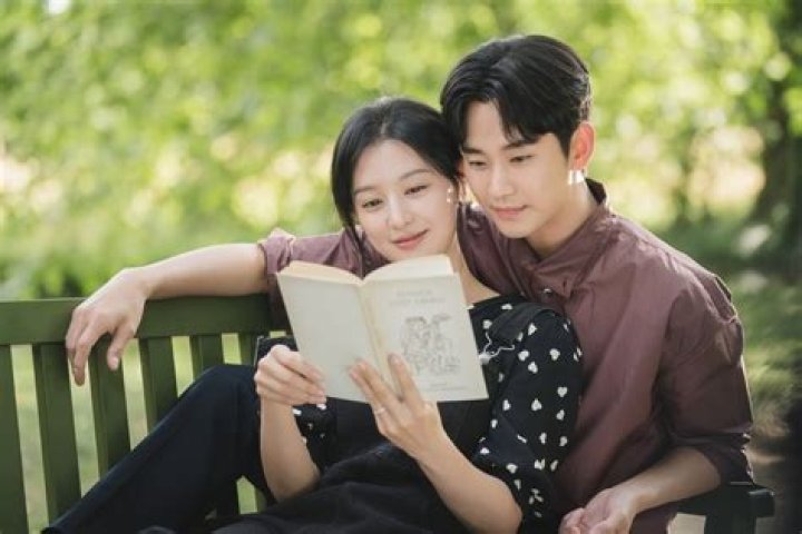 Rumored Romance: Kim Soo Hyun Sparks Dating Speculation With Kim Ji Won