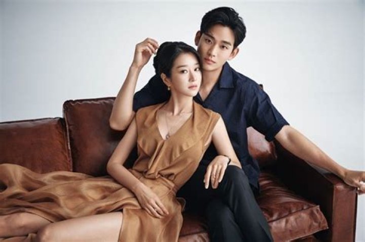 Rumors Swirl: Are Kim Soo Hyun And Seo Ye Ji An Item?