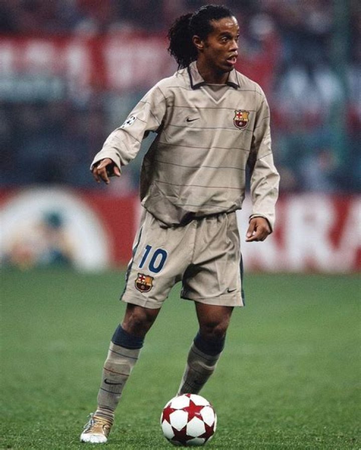 The Age Of Ronaldinho: A Legendary Football Star