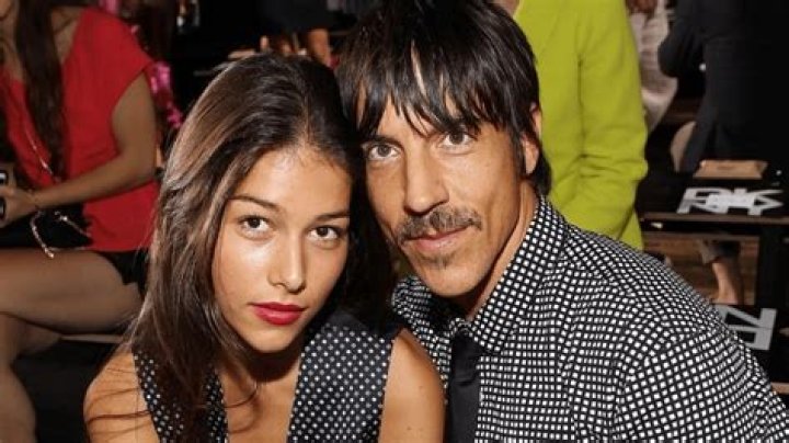 Uncovering The Age Gap: Anthony Kiedis' Girlfriend's Age Revealed