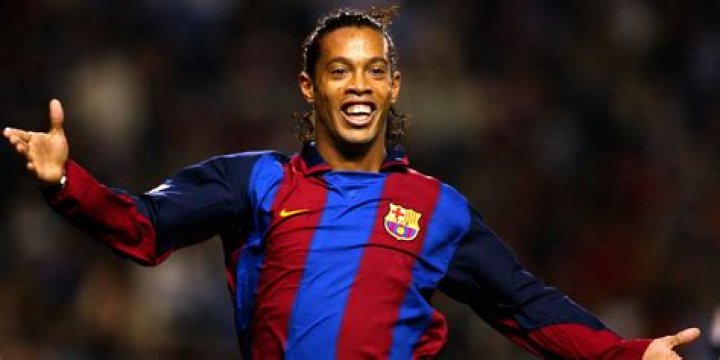 When Did Ronaldinho Retire From Soccer?