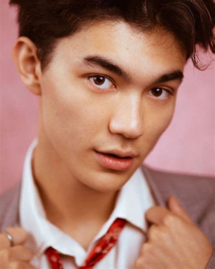 William Gao Romantic Connections Explored